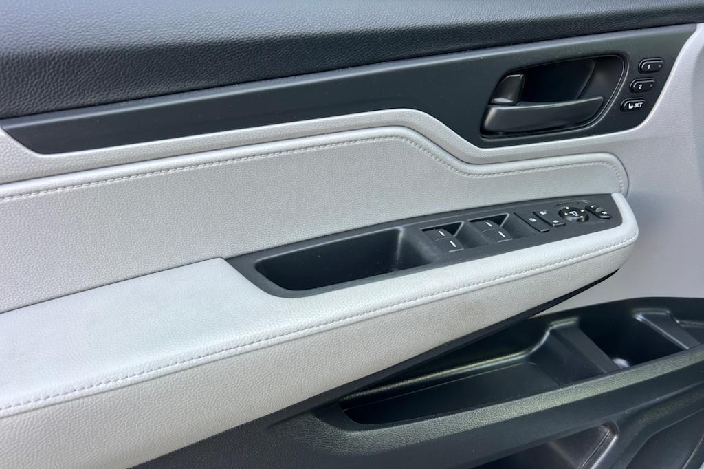 Thumbnail: 2020 Honda Odyssey - 19