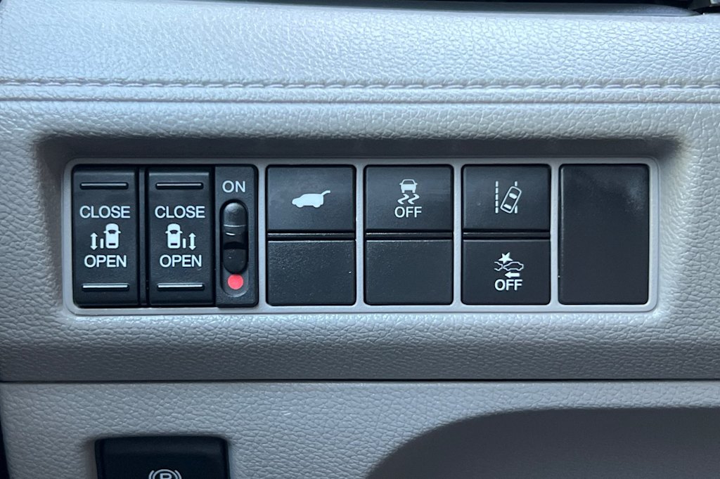 Thumbnail: 2020 Honda Odyssey - 33