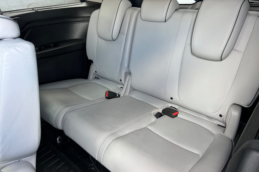 Thumbnail: 2022 Honda Odyssey - 23