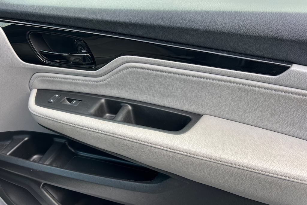 Thumbnail: 2022 Honda Odyssey - 25