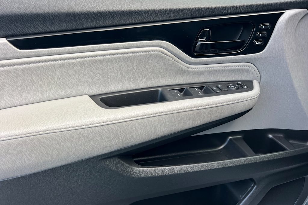 Thumbnail: 2022 Honda Odyssey - 20