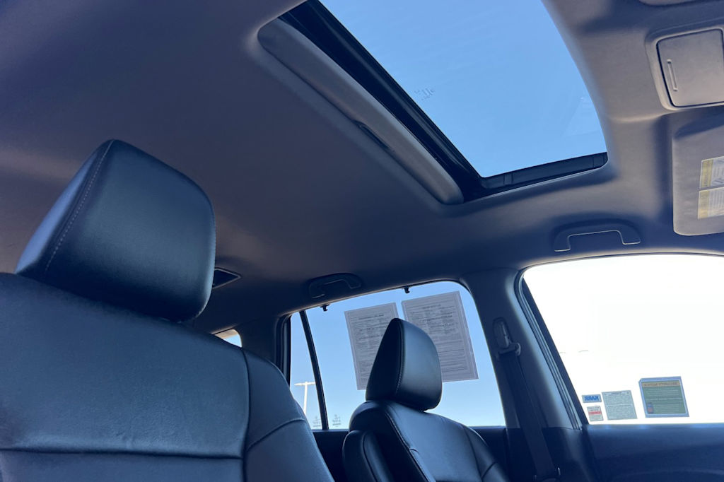 Thumbnail: 2021 Honda Pilot - 25