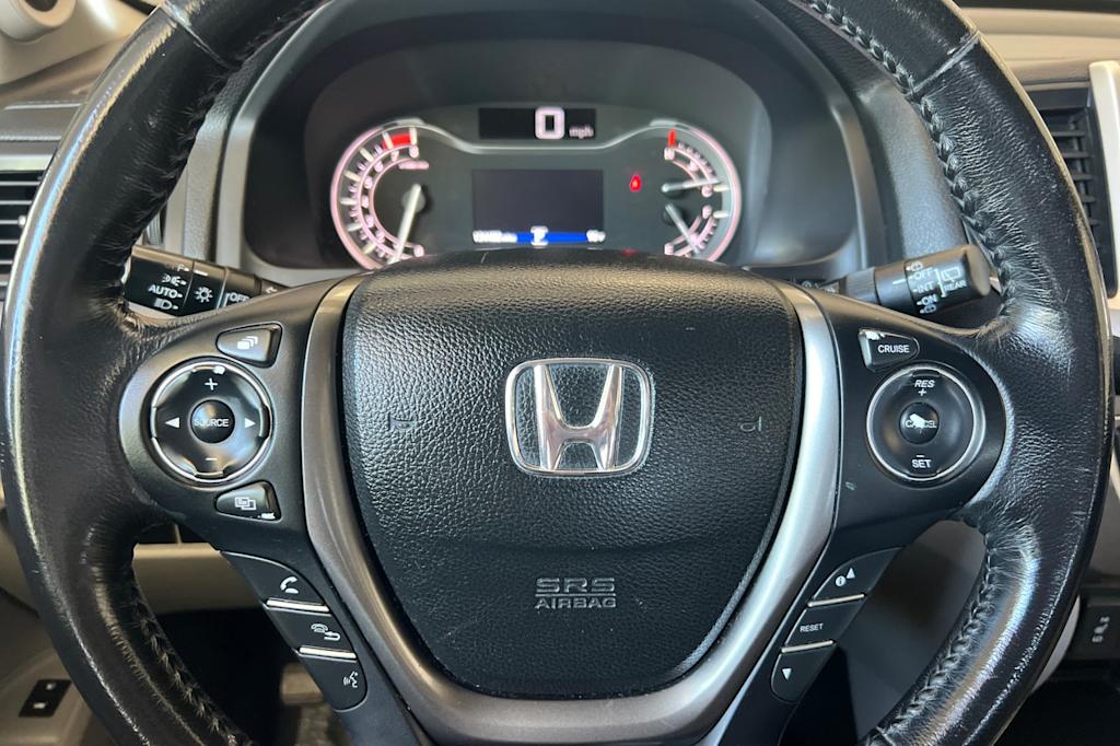 Thumbnail: 2016 Honda Pilot - 29