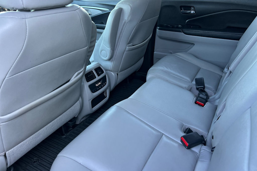 Thumbnail: 2021 Honda Pilot - 9