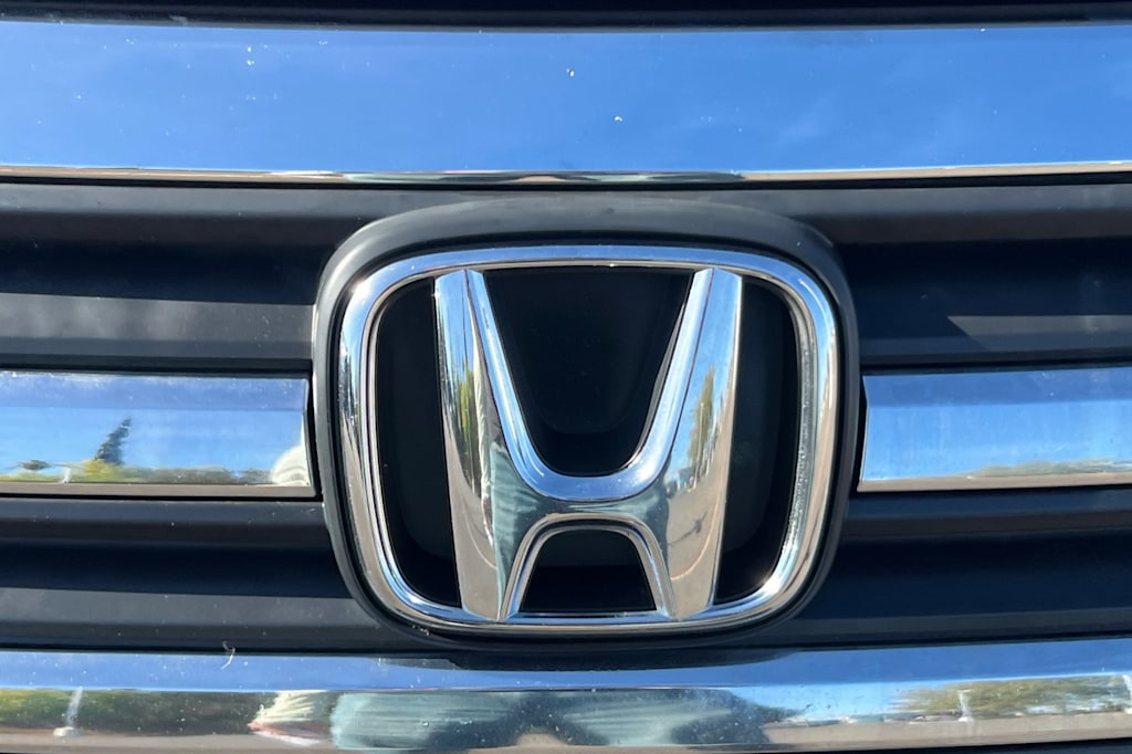 Thumbnail: 2018 Honda Pilot - 12