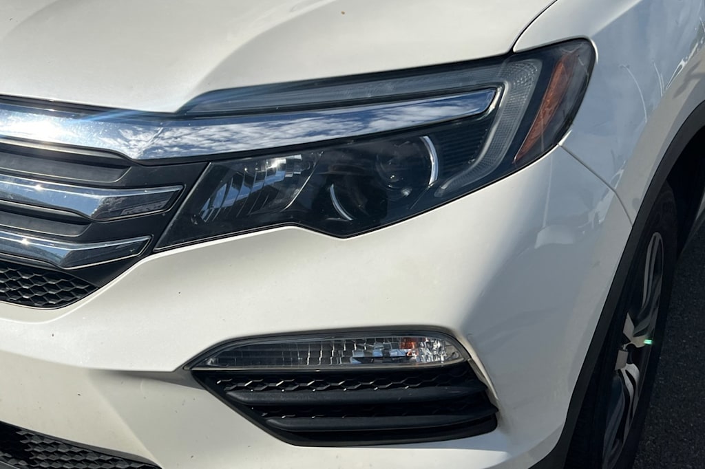 Thumbnail: 2018 Honda Pilot - 13
