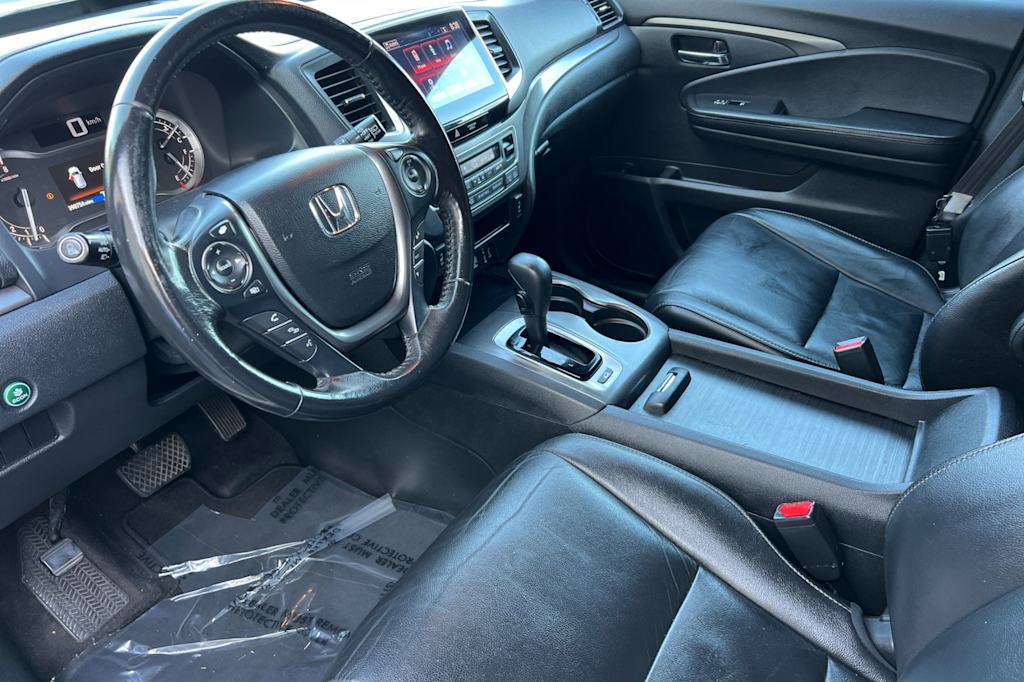 Thumbnail: 2018 Honda Pilot - 8