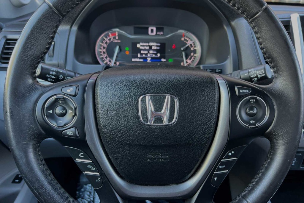 2016 Honda Pilot EX-L 27