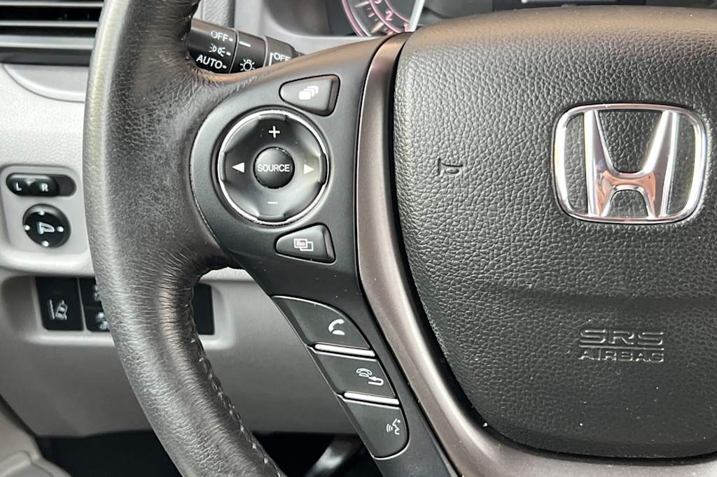 Thumbnail: 2018 Honda Pilot - 30