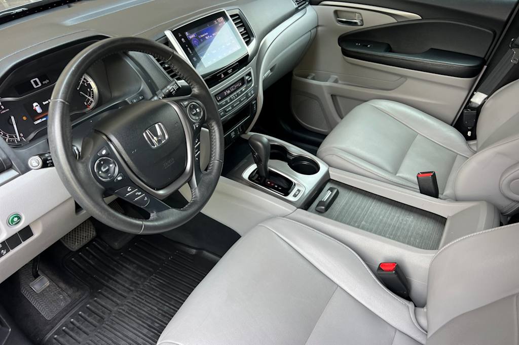 Thumbnail: 2018 Honda Pilot - 8