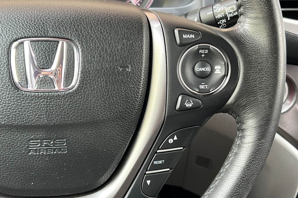 Thumbnail: 2018 Honda Pilot - 31