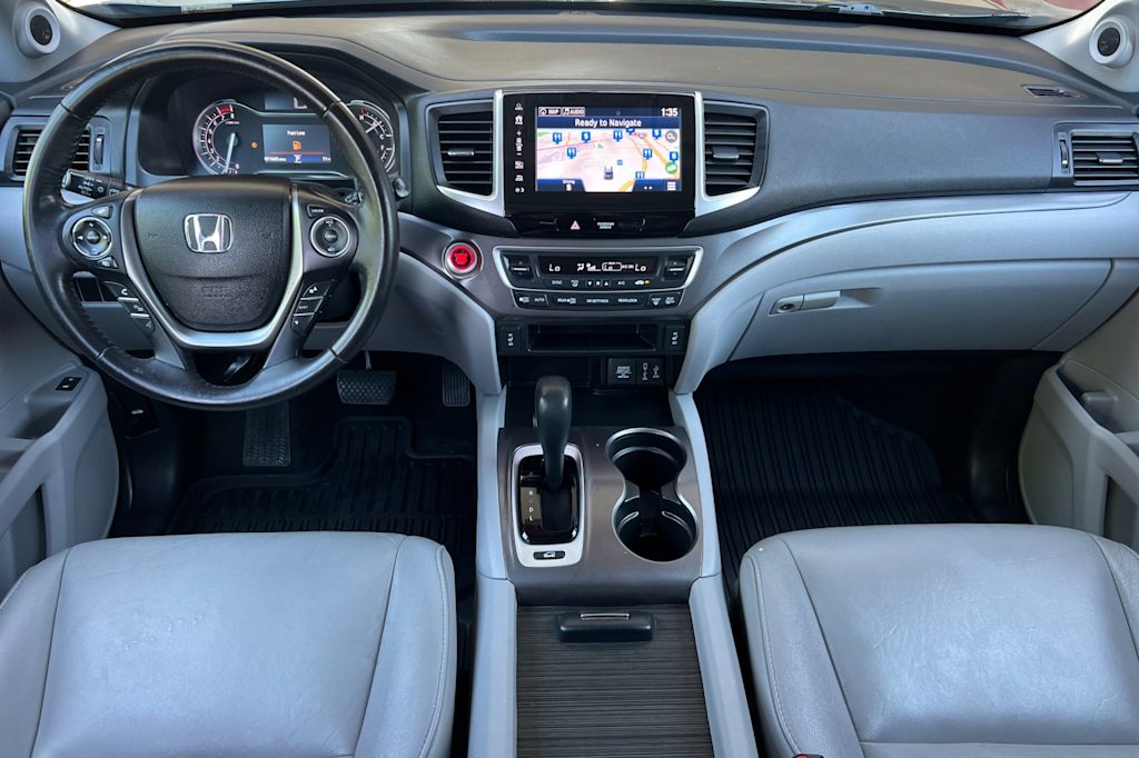 Thumbnail: 2017 Honda Pilot - 2