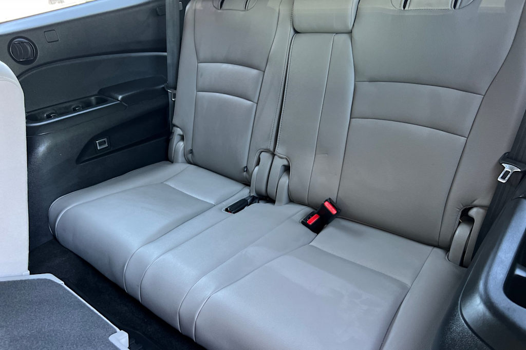 Thumbnail: 2017 Honda Pilot - 22