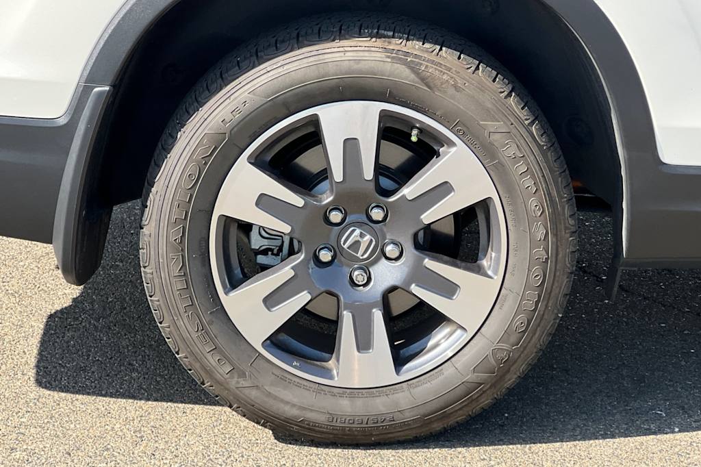 Thumbnail: 2017 Honda Ridgeline - 21