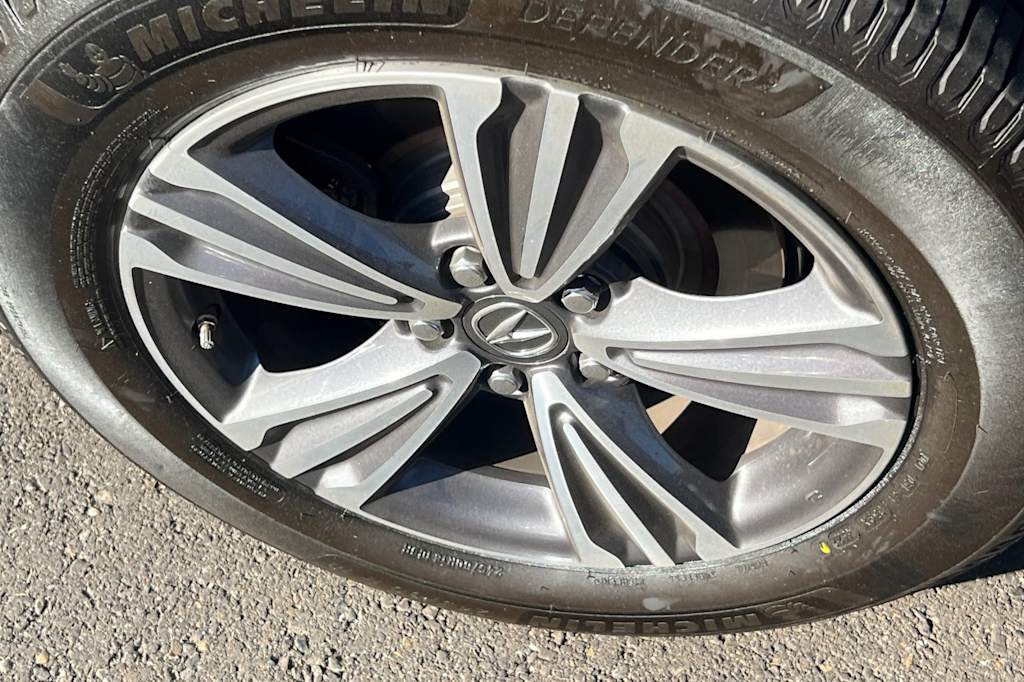 Thumbnail: 2017 Acura MDX - 18