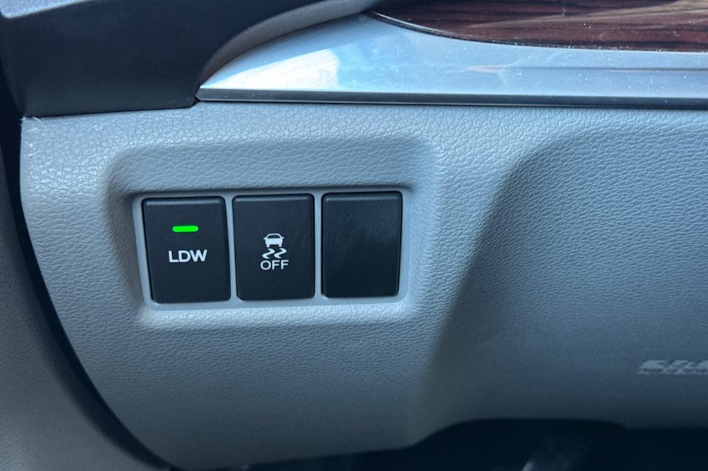 Thumbnail: 2014 Acura MDX - 33