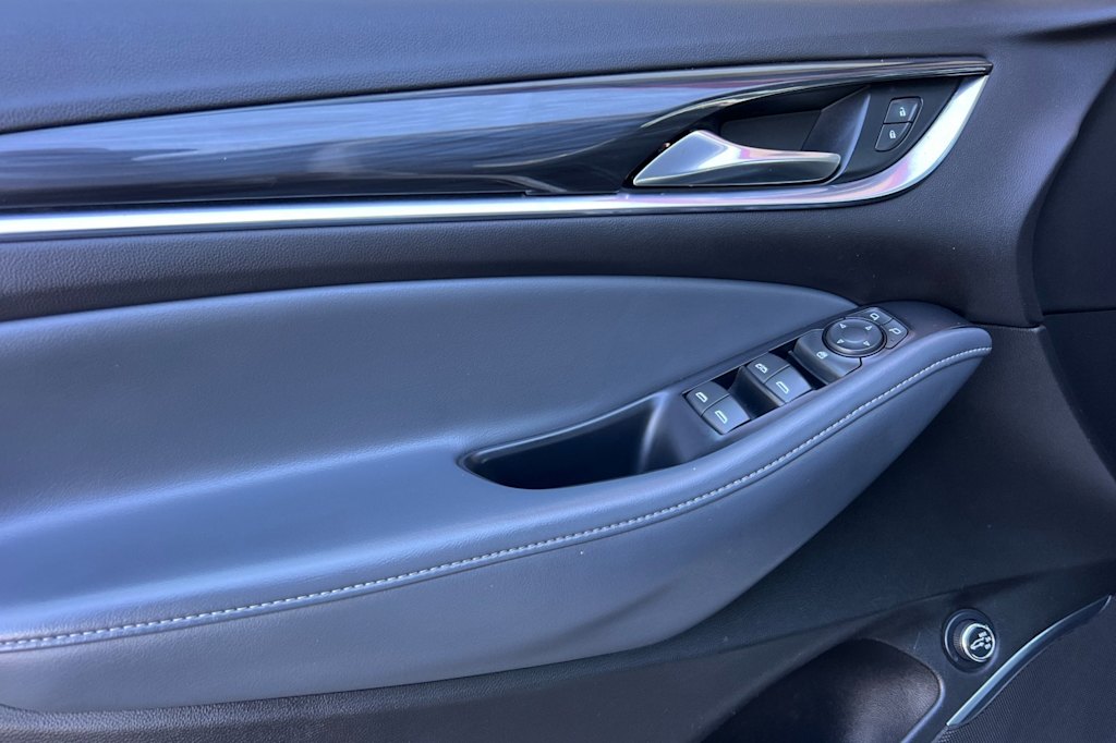 Thumbnail: 2022 Buick Enclave - 21