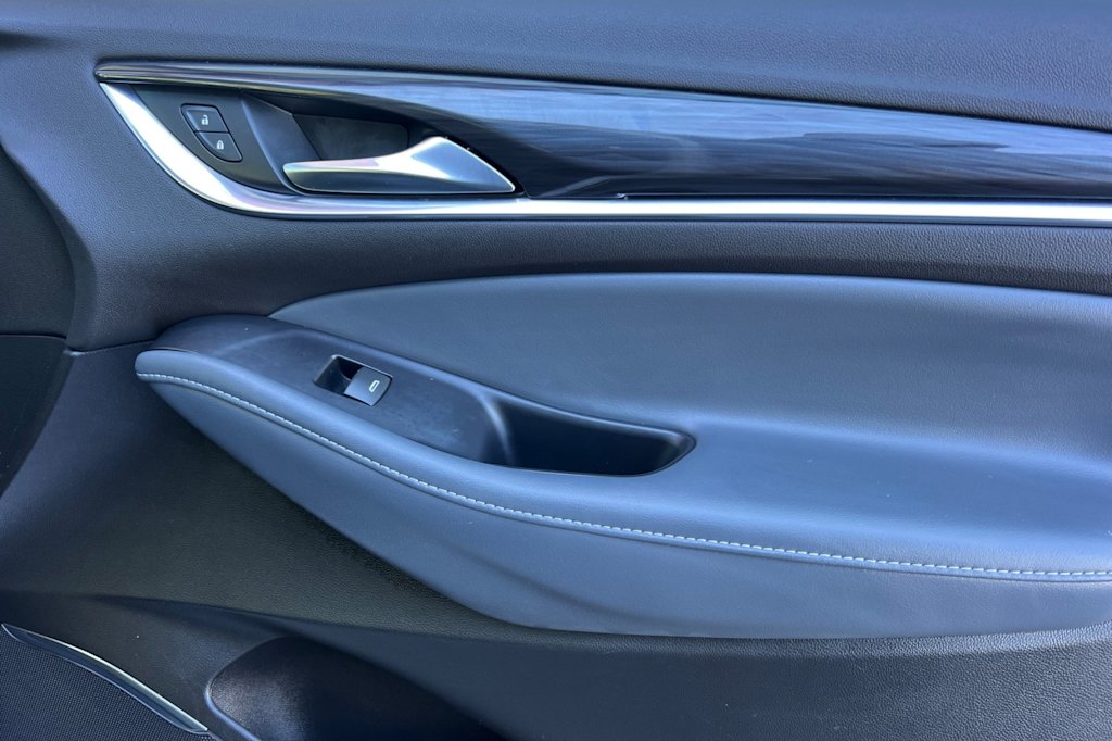 Thumbnail: 2022 Buick Enclave - 25