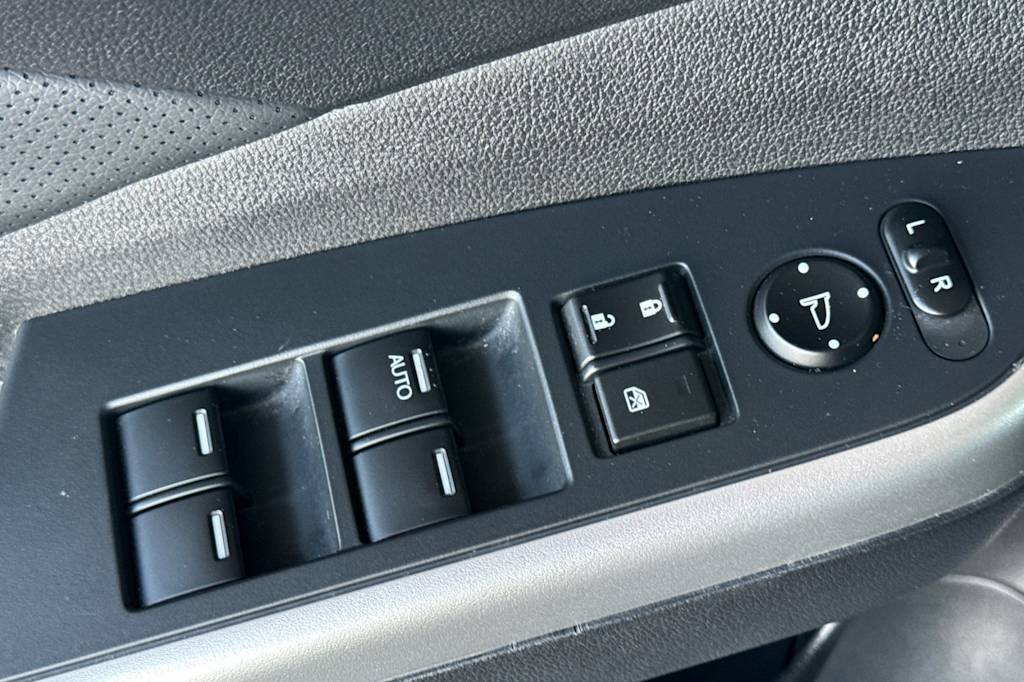 Thumbnail: 2016 Honda CR-V - 22