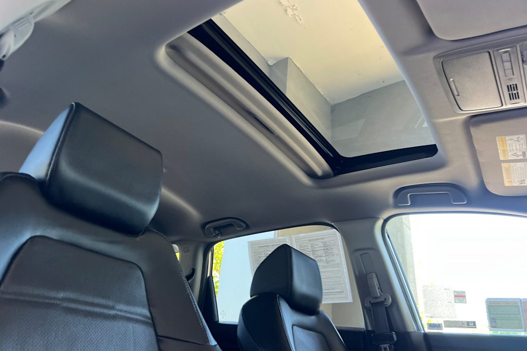 Thumbnail: 2019 Honda CR-V - 23