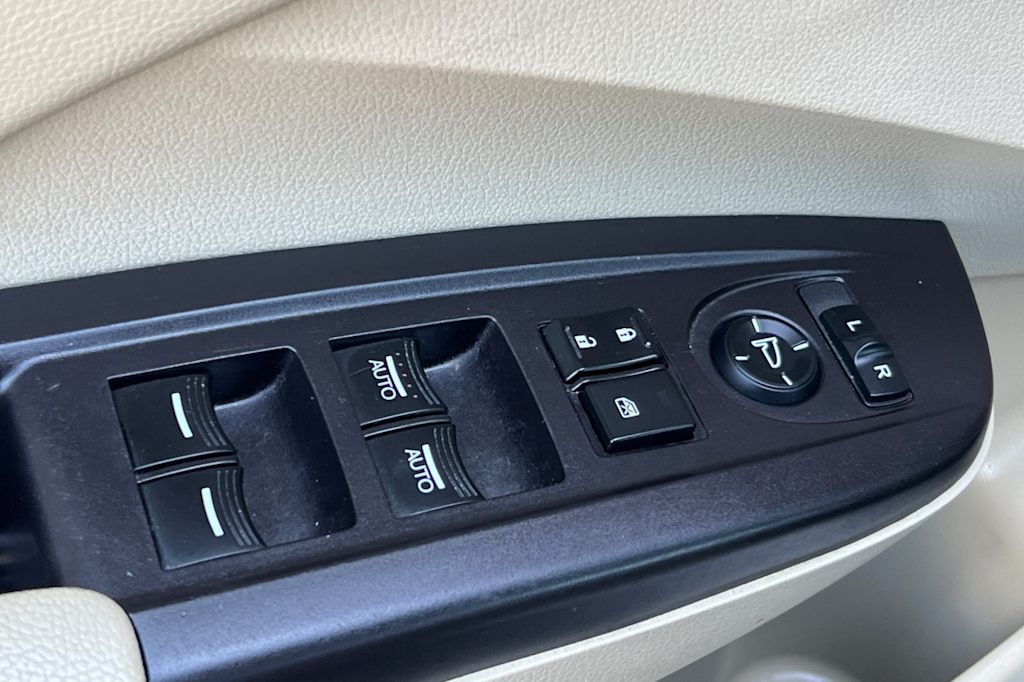Thumbnail: 2014 Acura RDX - 21