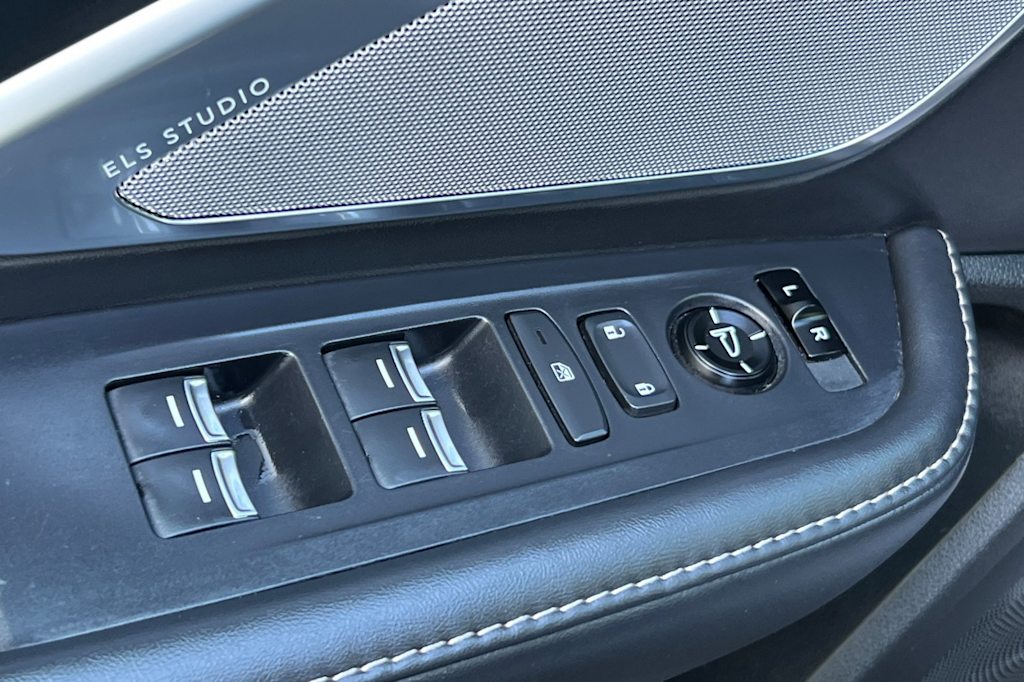 Thumbnail: 2021 Acura RDX - 22