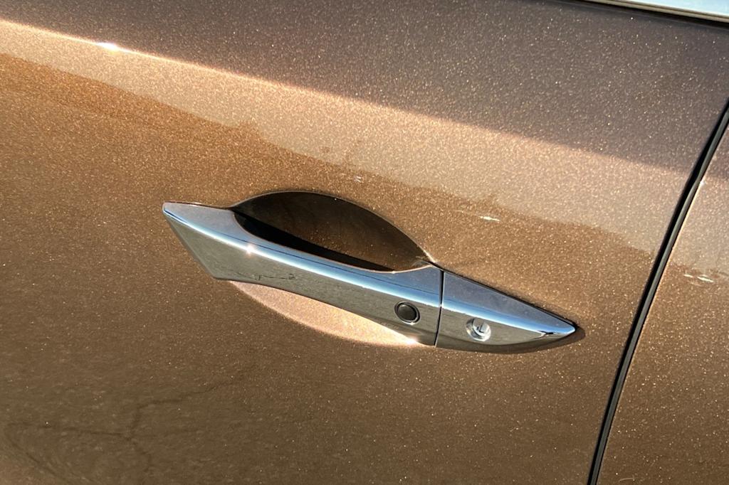 Thumbnail: 2019 Acura MDX - 14