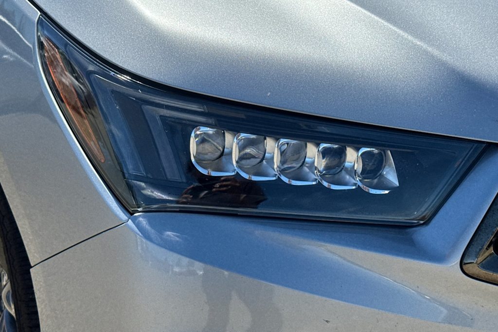 Thumbnail: 2020 Acura MDX - 17