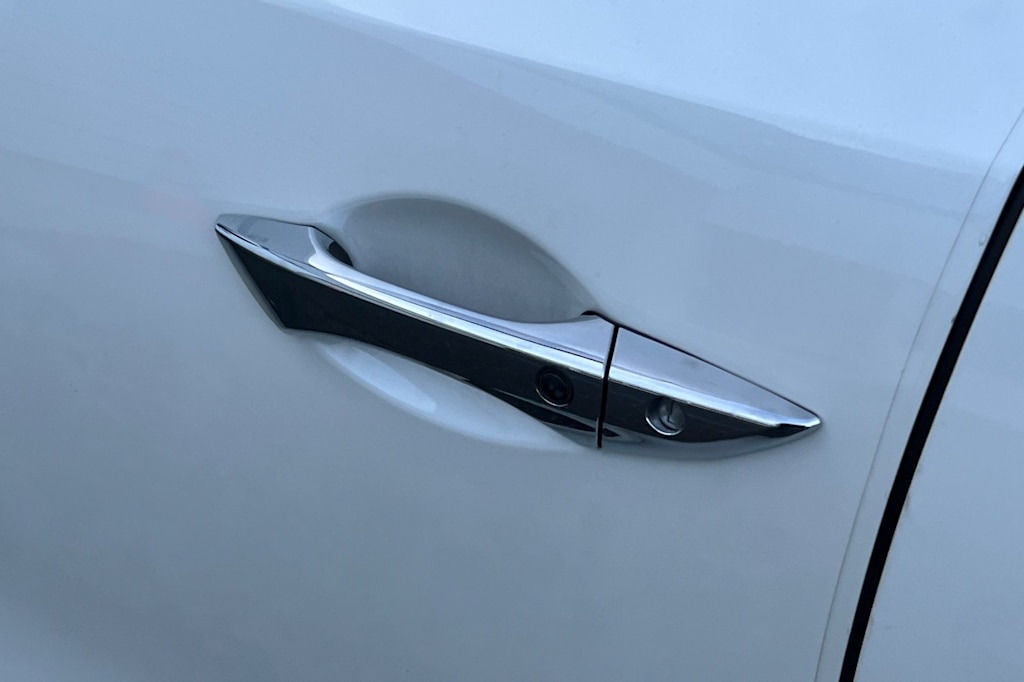 Thumbnail: 2019 Acura MDX - 20