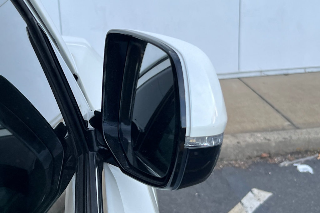 Thumbnail: 2019 Acura MDX - 14