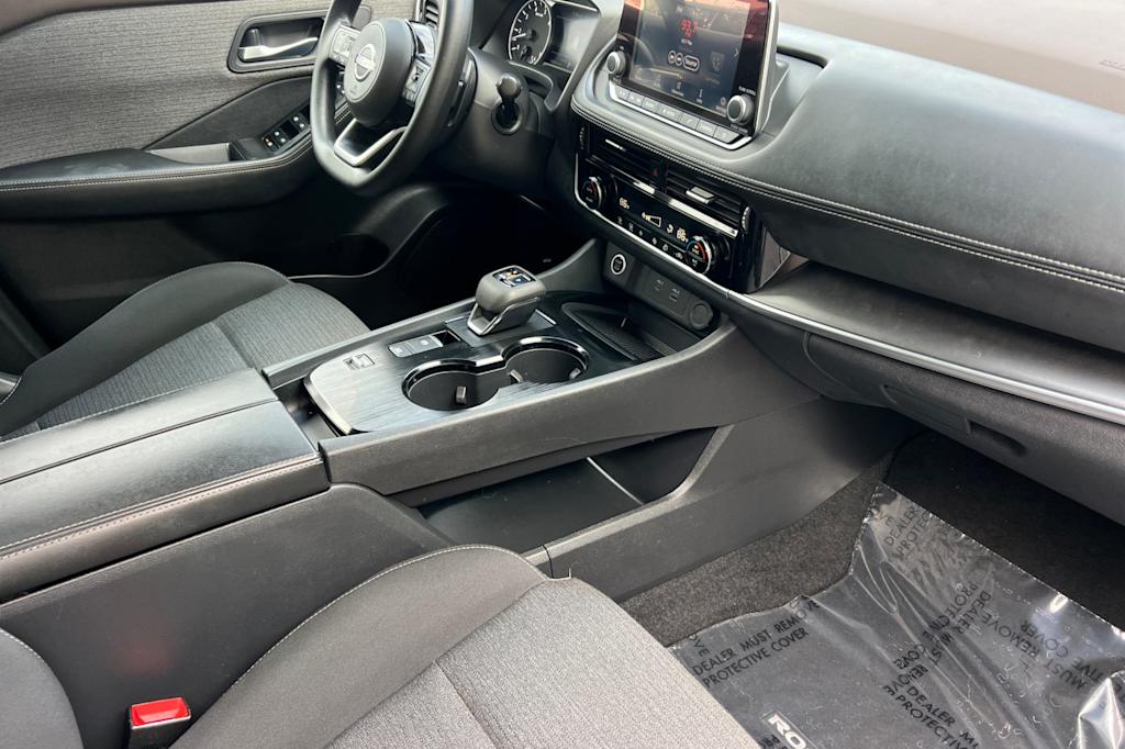 Thumbnail: 2022 Nissan Rogue - 12