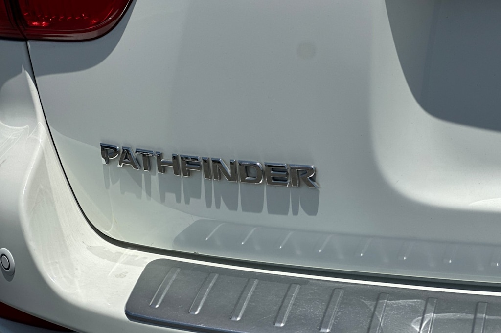 Thumbnail: 2020 Nissan Pathfinder - 7