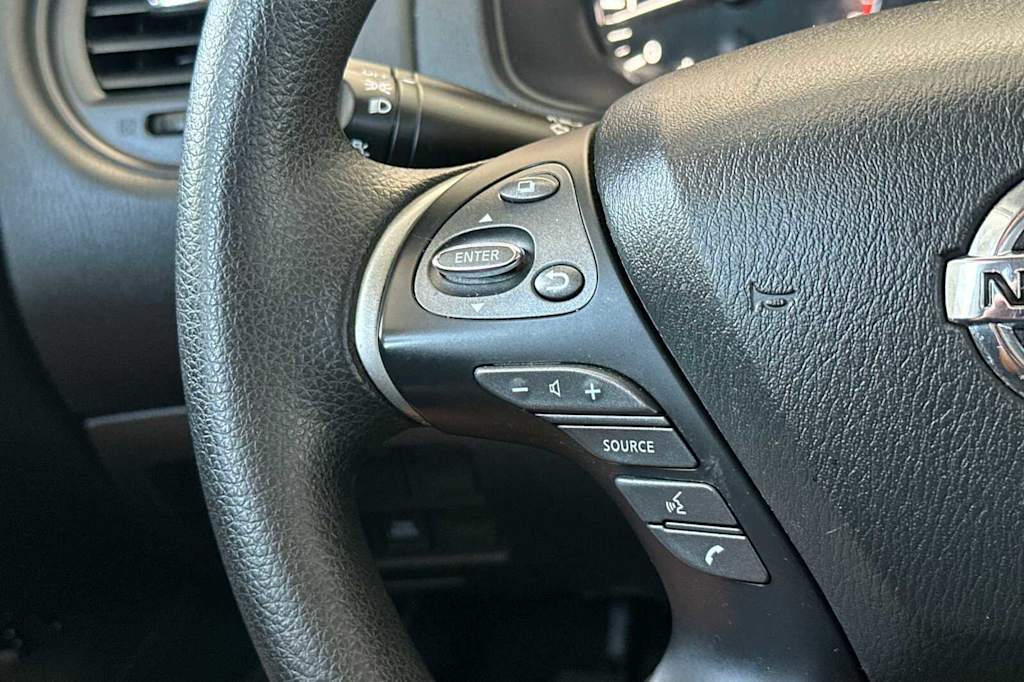 Thumbnail: 2020 Nissan Pathfinder - 31