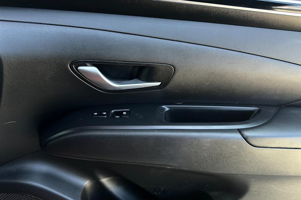 Thumbnail: 2022 Hyundai Tucson - 25