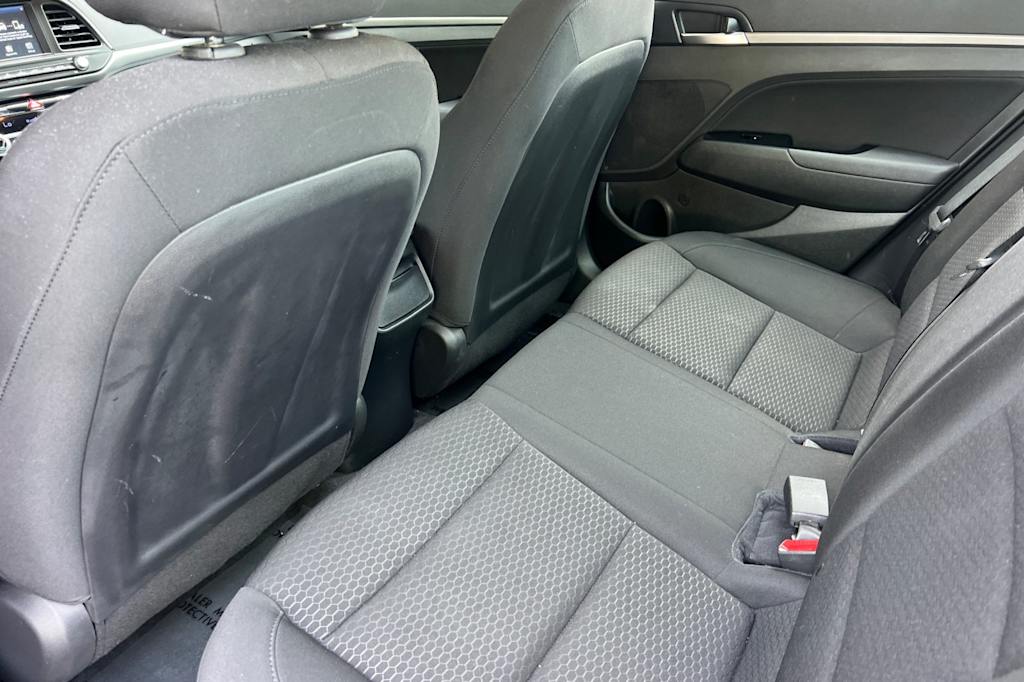 Thumbnail: 2019 Hyundai Elantra - 10