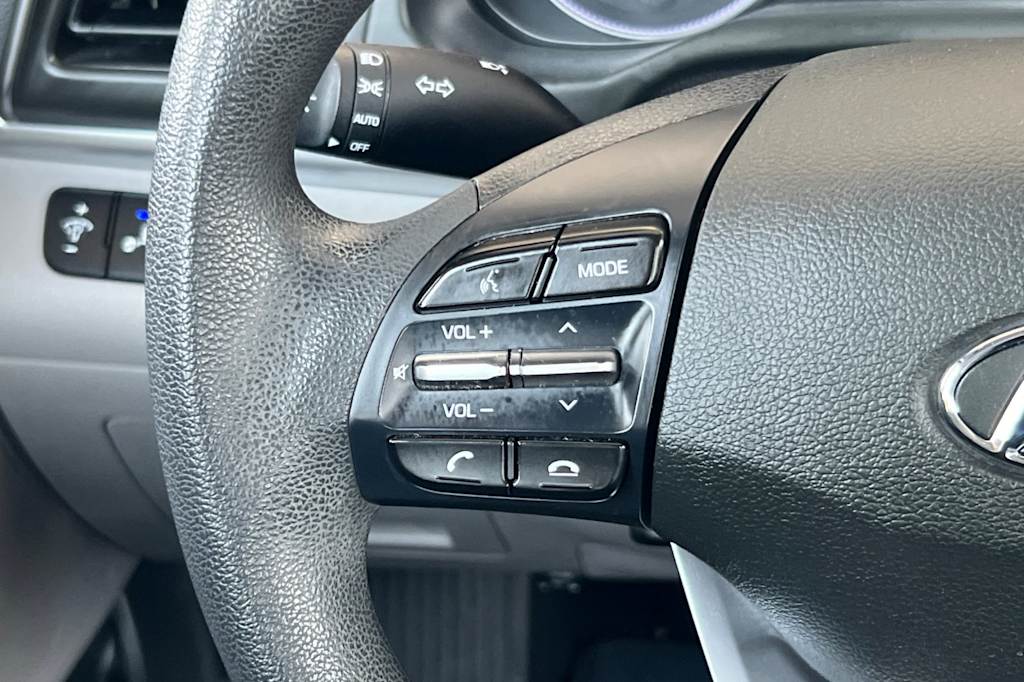 Thumbnail: 2020 Hyundai Elantra - 26