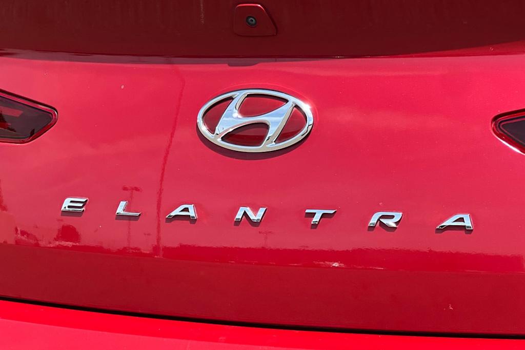 Thumbnail: 2020 Hyundai Elantra - 7