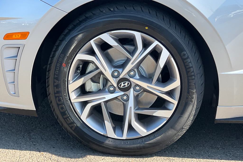 Thumbnail: 2020 Hyundai Sonata - 6
