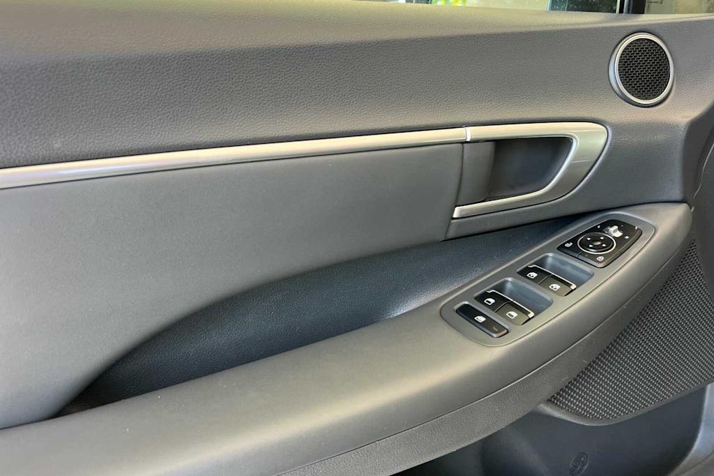 Thumbnail: 2020 Hyundai Sonata - 19