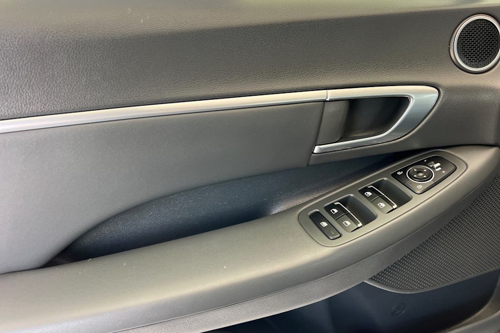 Thumbnail: 2020 Hyundai Sonata - 20