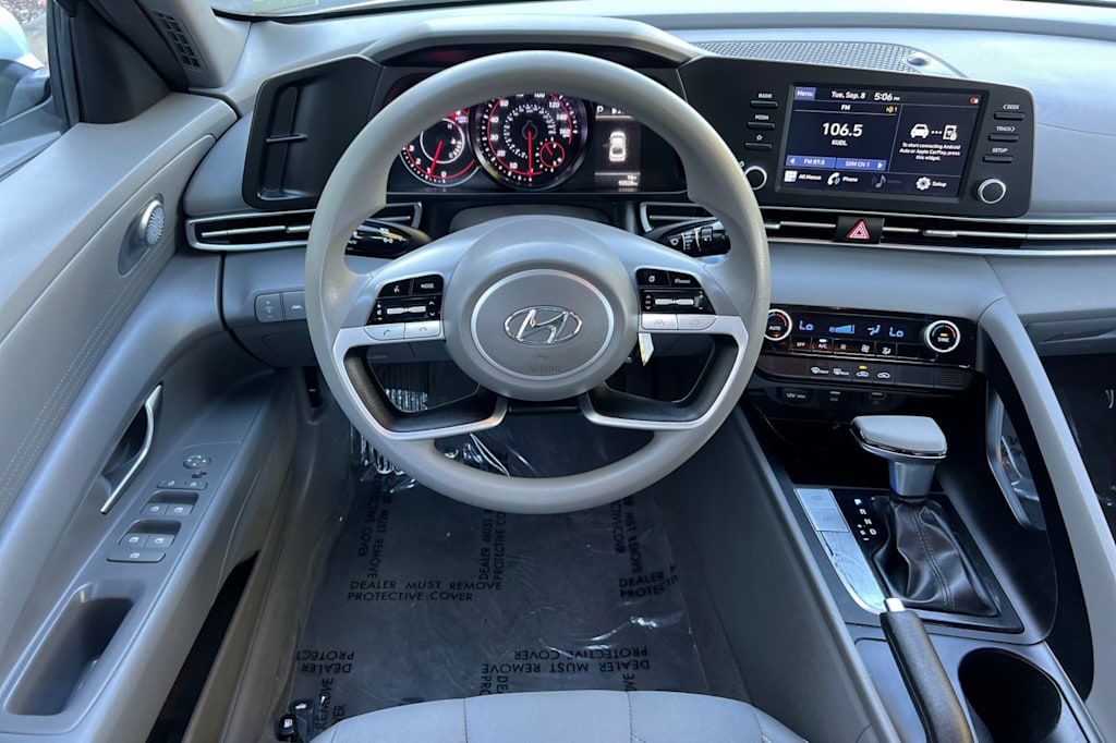Thumbnail: 2021 Hyundai Elantra - 11
