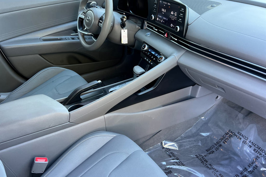 Thumbnail: 2021 Hyundai Elantra - 12