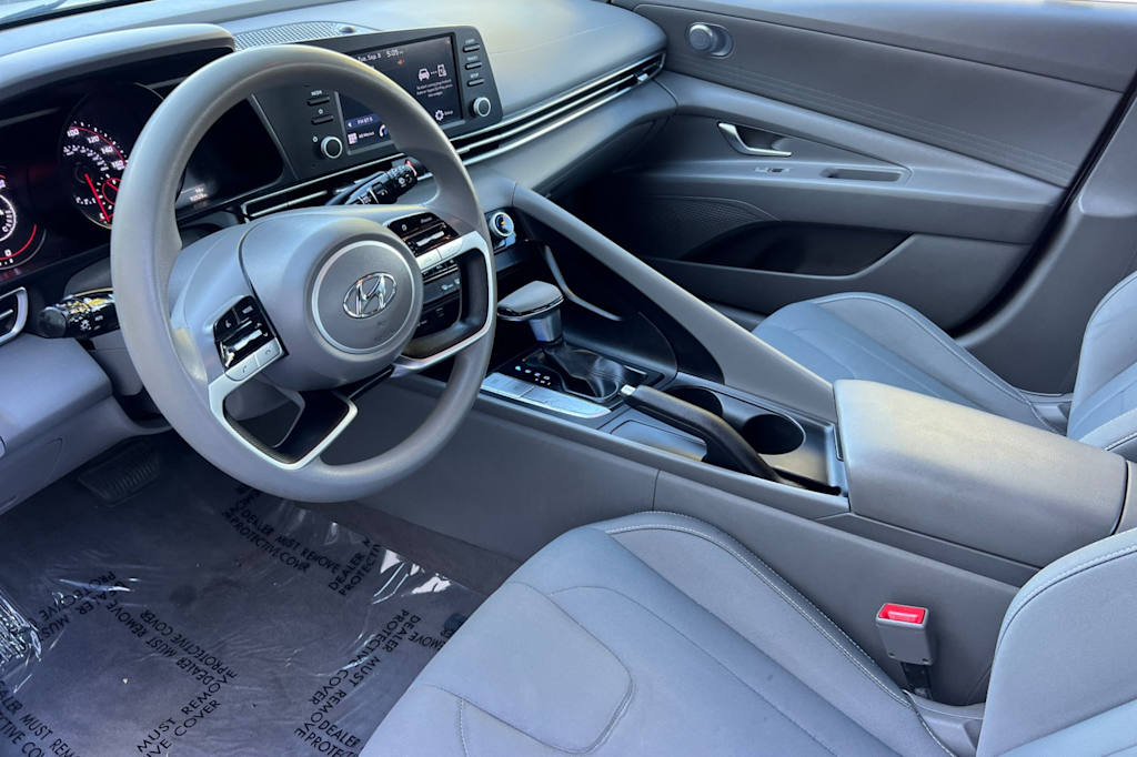 Thumbnail: 2021 Hyundai Elantra - 9