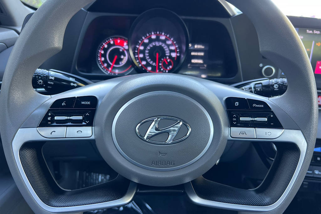 Thumbnail: 2021 Hyundai Elantra - 27