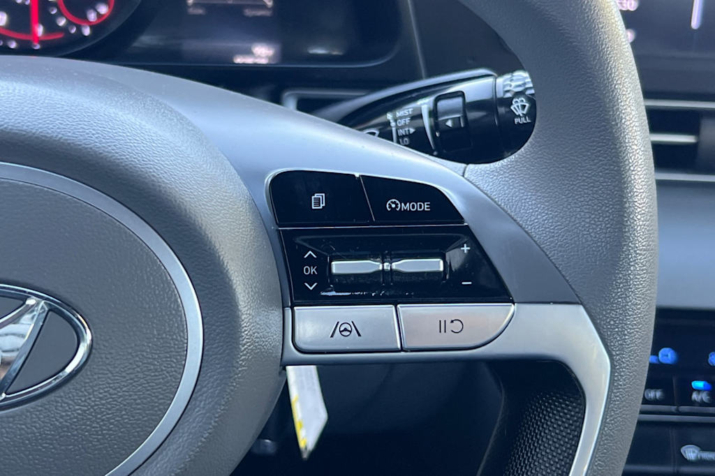 Thumbnail: 2021 Hyundai Elantra - 29