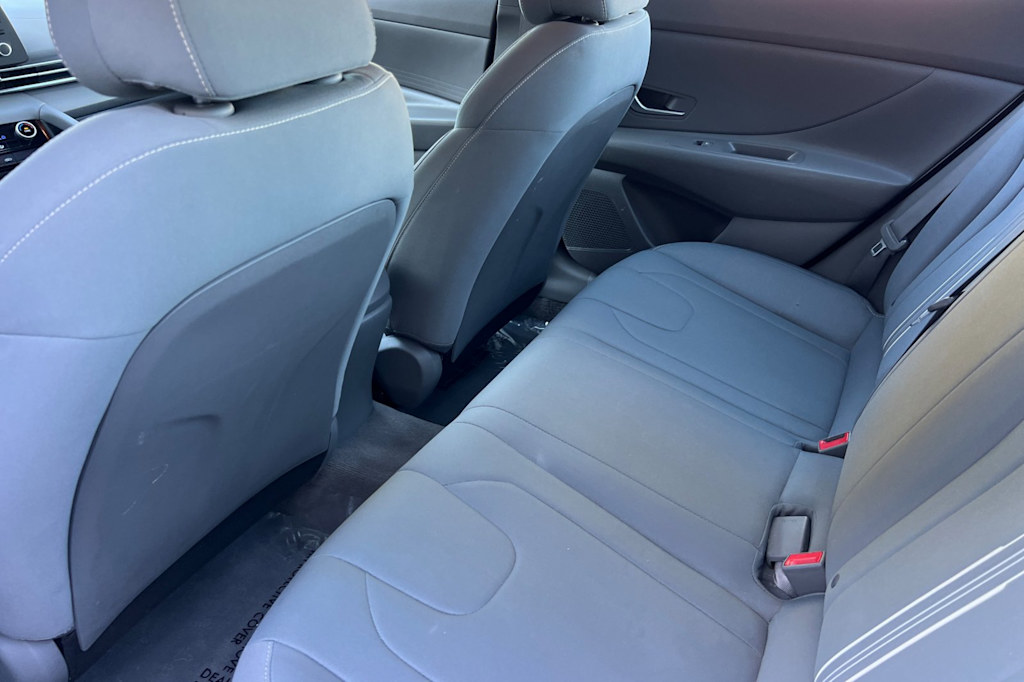 Thumbnail: 2021 Hyundai Elantra - 10