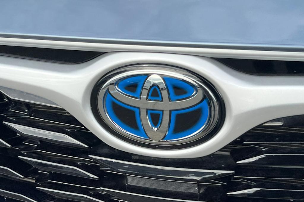 Thumbnail: 2023 Toyota Highlander - 5