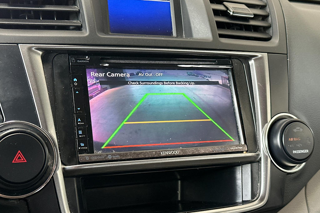 Thumbnail: 2013 Toyota Highlander - 28