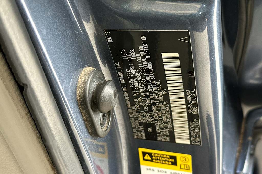 Thumbnail: 2013 Toyota Highlander - 18