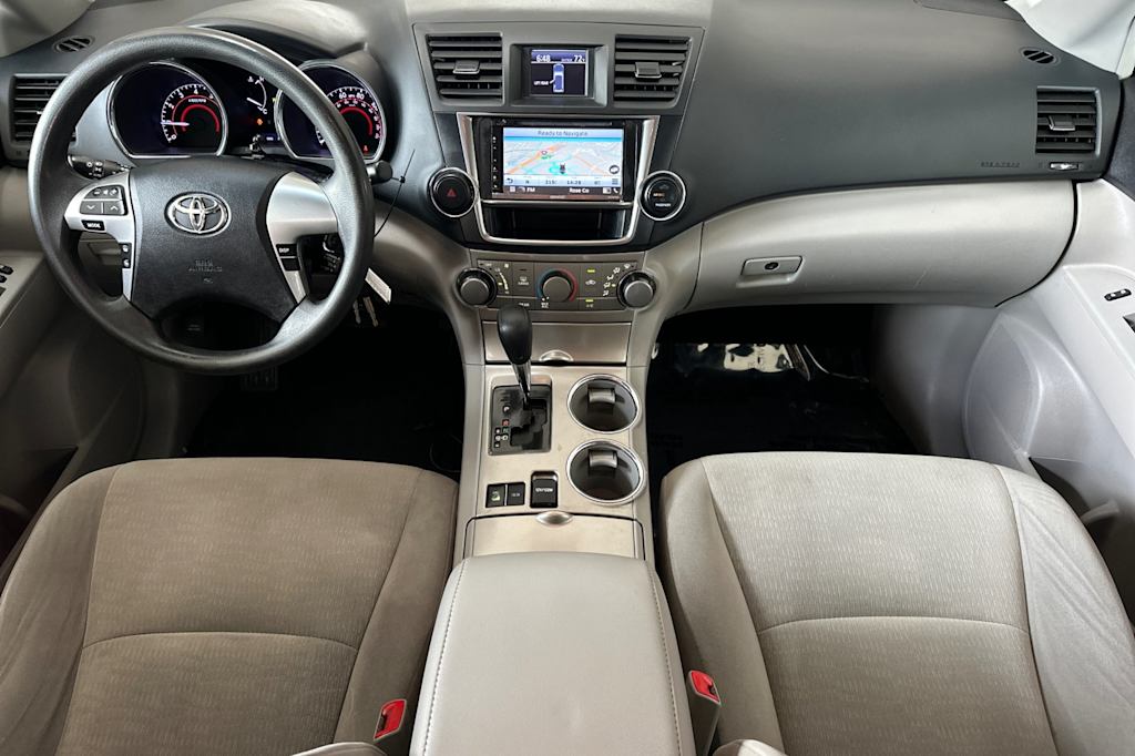 Thumbnail: 2013 Toyota Highlander - 2